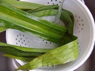 清新甜美---香兰椰子奶油蛋糕的做法步骤:2