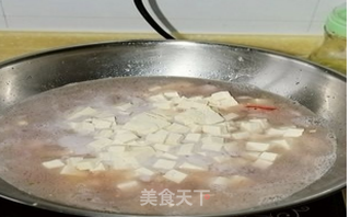 笔管鱼炖豆腐的做法步骤：12