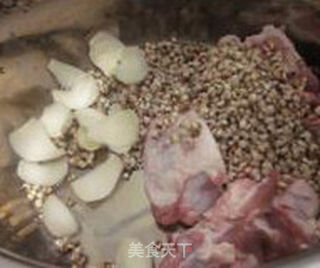 【百合薏米汤】的做法步骤:4