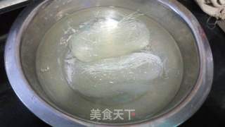 蚂蚁上树的做法步骤：1