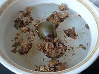 罗汉果炖雪梨的做法步骤:3