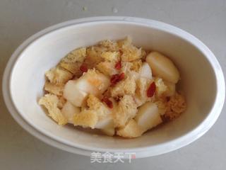 冰糖银耳炖雪梨的做法步骤:3