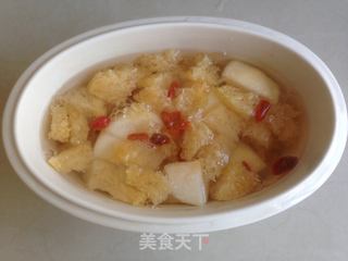 冰糖银耳炖雪梨的做法步骤:4