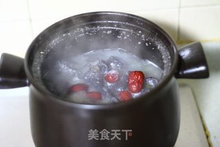 板栗乌鸡汤的做法步骤：8