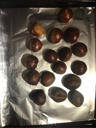 烤板栗的做法步骤：2