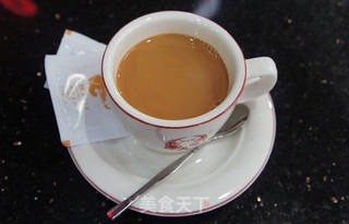 正宗港式丝袜奶茶的做法步骤:3