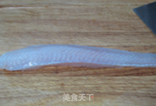 生滚鱼片粥的做法步骤:2