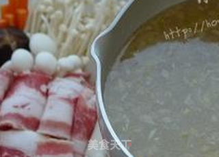 蒜香肥牛火锅的做法步骤:7