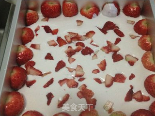 草莓慕斯蛋糕的做法步骤:8