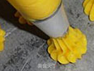 基础泡芙 小人草莓泡芙的做法步骤:7