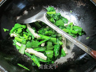 豆腐干炒油菜蕻的做法步骤：7