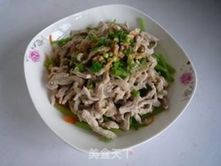 茼蒿杆炝拌里脊丝的做法步骤:14