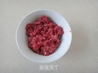 尖椒洋葱炒牛肉的做法步骤:2