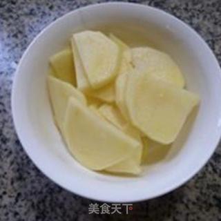 酸菜鹅血土豆汤的做法步骤：3