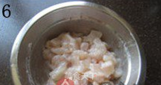 五彩龙利鱼丁的做法步骤:6