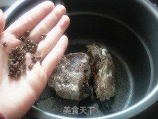 骨汤窈窕瘦身锅的做法步骤:5