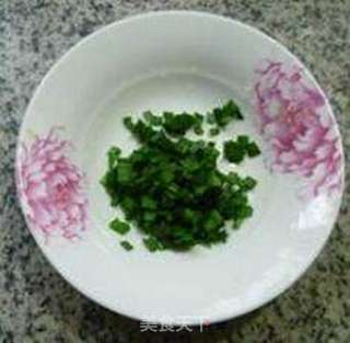 韭菜鸡蛋饼的做法步骤:4