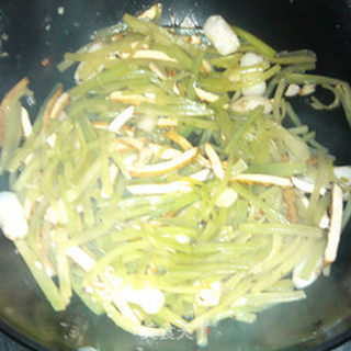 三块钱家常菜----莴苣荸荠炒豆腐干的做法步骤:8