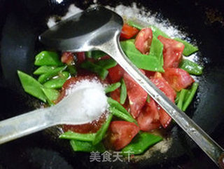 番茄油豆角的做法步骤:11