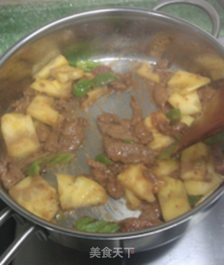菠萝炒牛肉的做法步骤:8