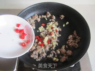 肉末娃娃菜粉丝煲的做法步骤:3