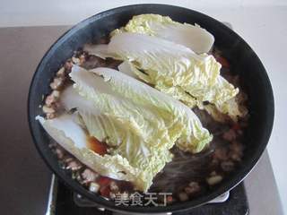 肉末娃娃菜粉丝煲的做法步骤:7