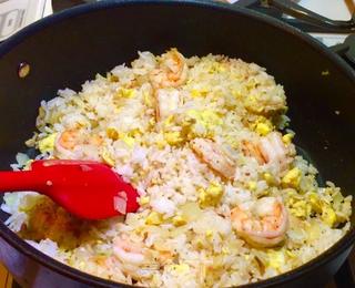 夏威夷炒饭(菠萝饭)的做法步骤:7