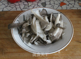西红柿炖白菜的做法步骤:2