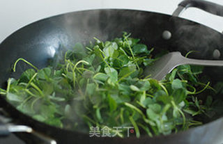 酒香草头的做法步骤:3