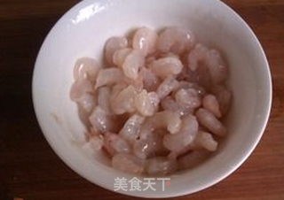 黄金虾仁蛋炒饭的做法步骤：2