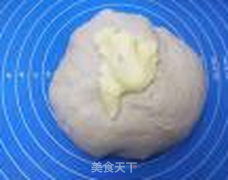 椰蓉奶香面包的做法步骤:4