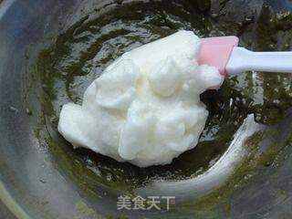 缎带抹茶慕斯生日蛋糕的做法步骤:11
