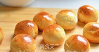 春天的面包也要美美的---奶油水果面包的做法步骤:9