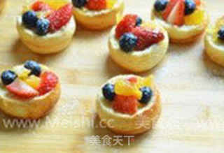 春天的面包也要美美的---奶油水果面包的做法步骤:12
