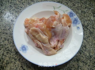 油炸麻辣鸡翅根的做法步骤：1