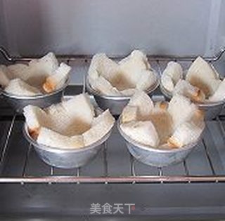 变废为宝的凉爽美味的【奶酪吐司盒】的做法步骤:5
