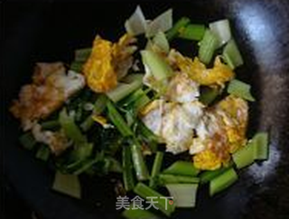 西芹炒鸡蛋的做法步骤:5