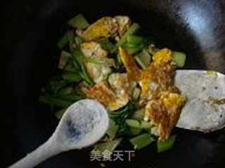 西芹炒鸡蛋的做法步骤:6