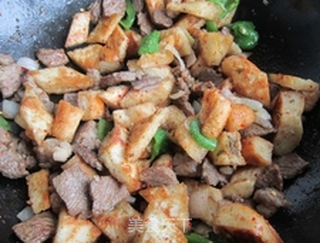 干煸馕炒肉的做法步骤：12