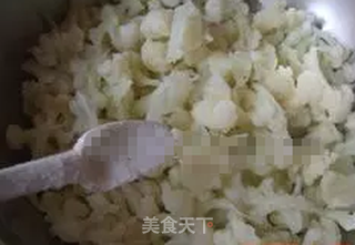 红椒拌菜花的做法步骤：4