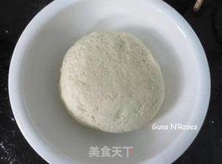 春游小食经典:葱油手抓饼的做法步骤:2