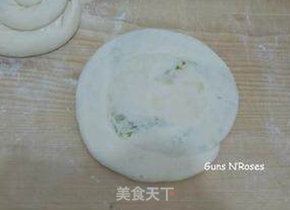 春游小食经典:葱油手抓饼的做法步骤:14