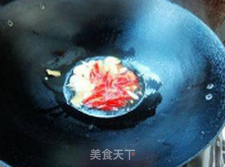 酸萝卜炒鸡胗的做法步骤:5
