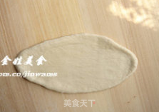 曾经令我流连忘返的美食---【炼奶排包】的做法步骤:4