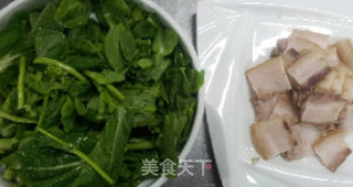 菜薹炒咸肉的做法步骤:5