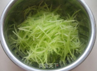 凉拌笋丝的做法步骤:2
