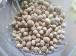 营养又鲜美——黄豆焖小鱼的做法步骤:2