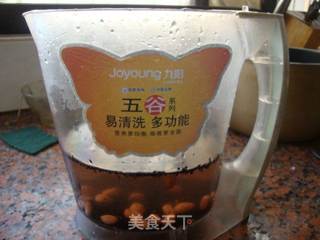 芝麻黑豆浆的做法步骤:3