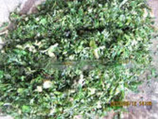 出九的韭(九)菜馅饺子----如何调韭菜馅不出水?的做法步骤:5