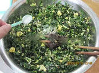 出九的韭(九)菜馅饺子----如何调韭菜馅不出水?的做法步骤:11